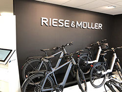 CQ Reclame maakte de WMO-Wijzer, een krant voor zorgend Nederland