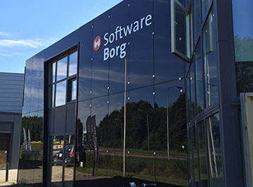 Je weet dat je goed zit dankzij fraaie gevelreclame voor Software Borg