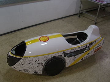 Medewerkers van Gepetto bezorgen pizza's in italiaanse stijl dankzij een treffend ontwerp van CQ Reclame